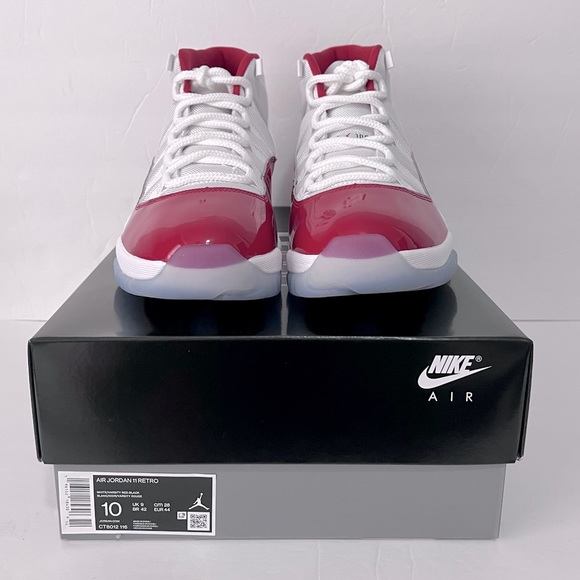 Air Jordan 11 Cherrys - Picture 4 of 6